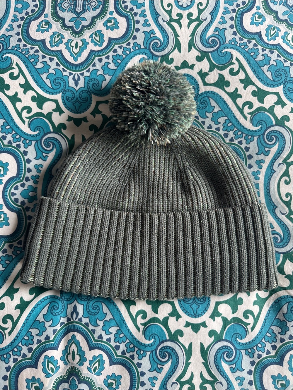 Lululemon Textured Fleece-Lined Knit Winter Beanie Hat w/Pom Pom O/S